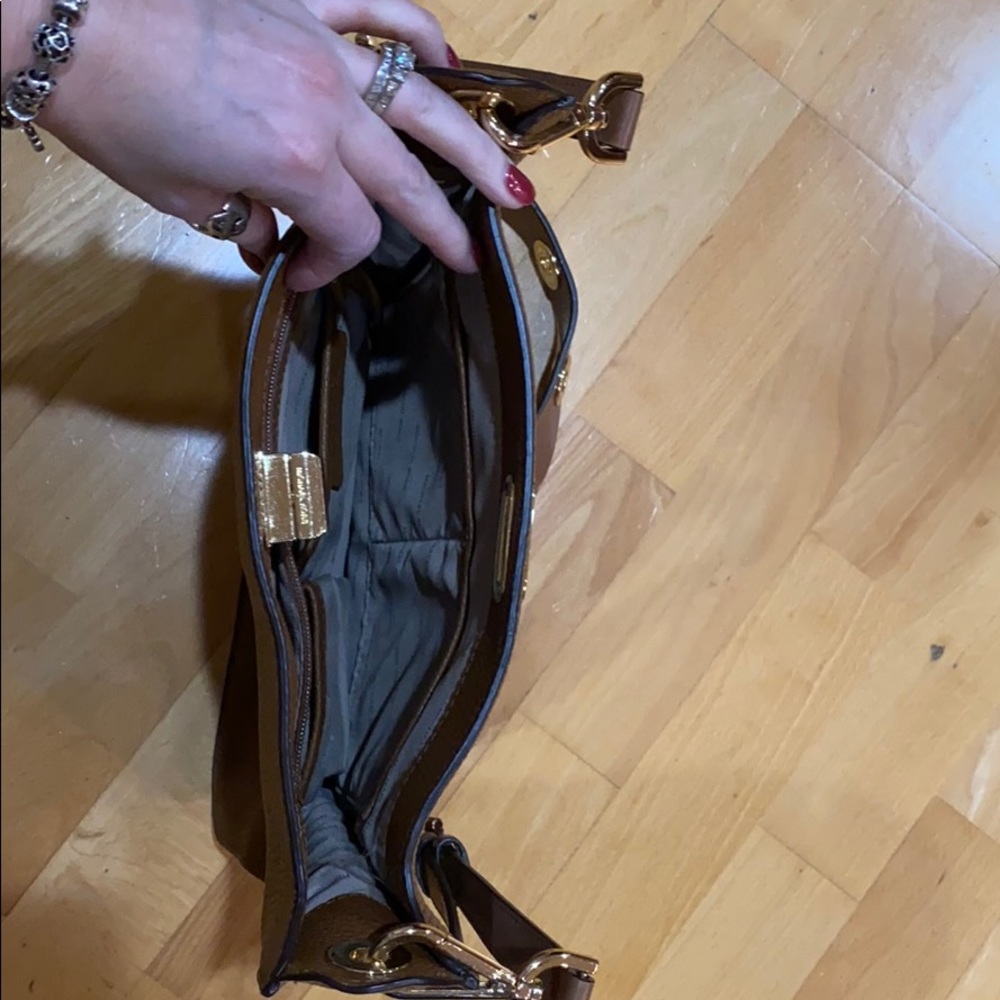MK brown purse - Picture 4 of 4